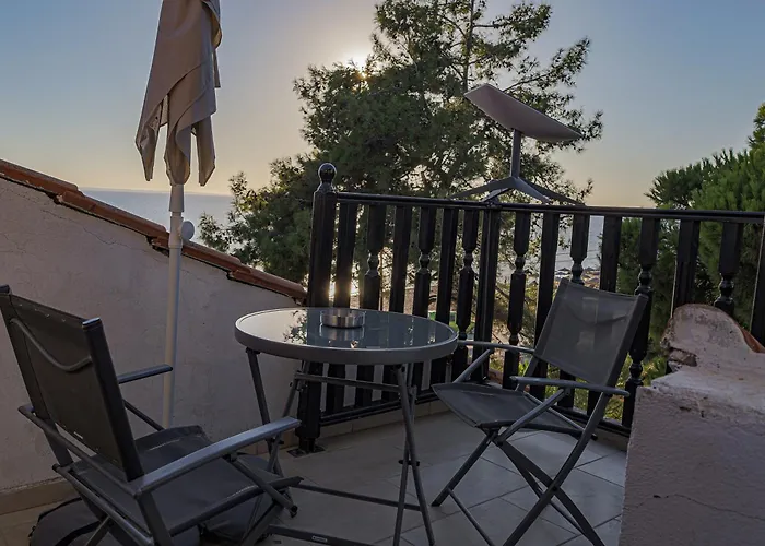 Miranda * Nikiti (Sithonia)